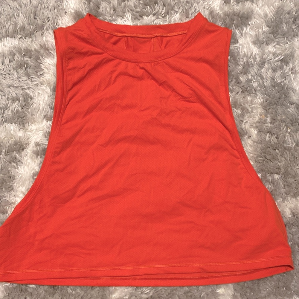 Lululemon cropped tank top